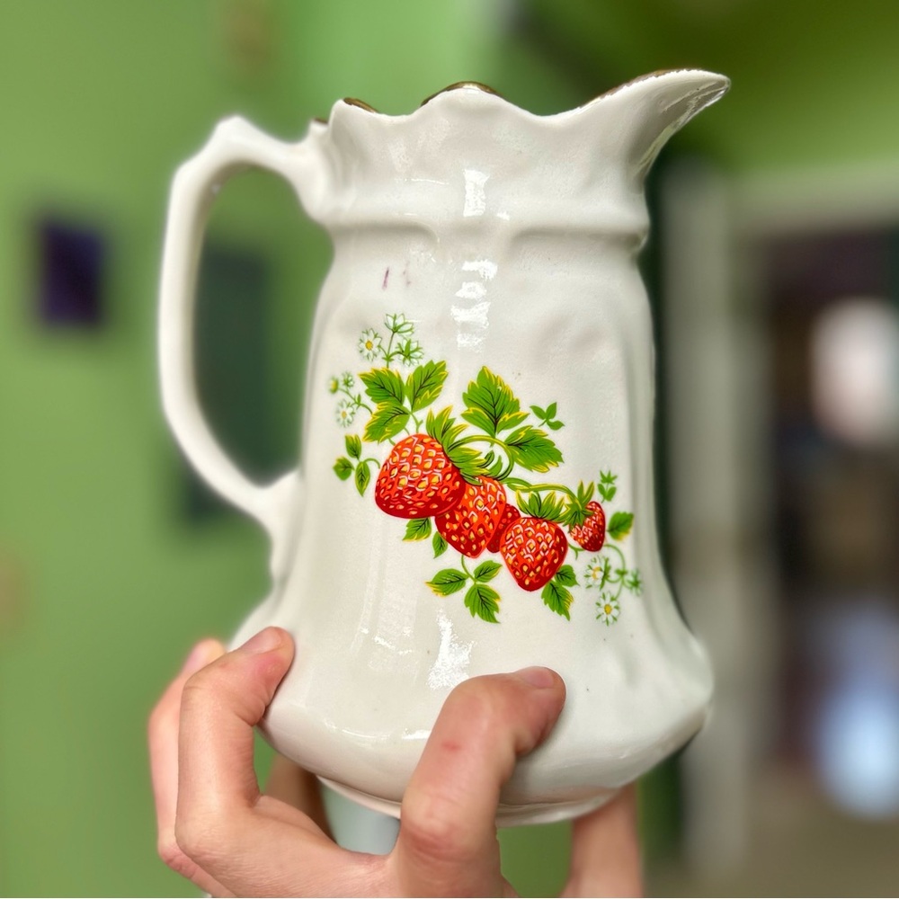 Vintage Dainty Porcelain Strawberry Field Cottagecore Farmhouse Kitchen Pitcher - Picture 6 of 13